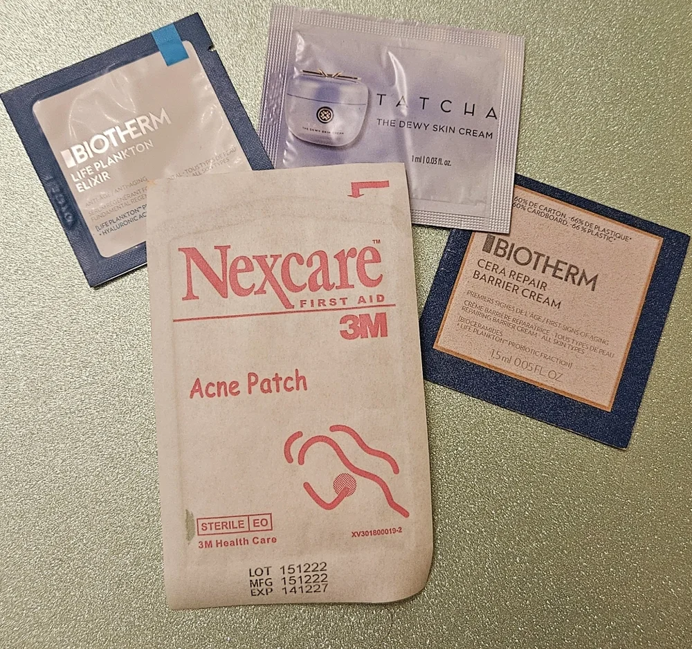 Acne Patch - Cream - Picture 1 of 11